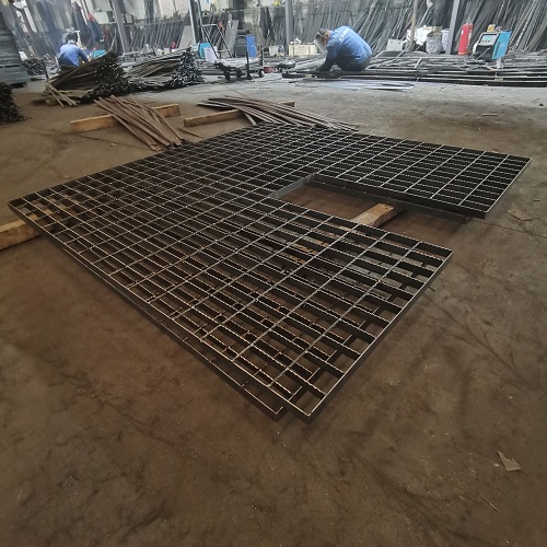 G323/30/100異形鋼格板鋼格柵板的技術和參數