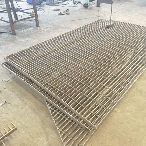 鋼格板是怎么做到防滑又安全的？