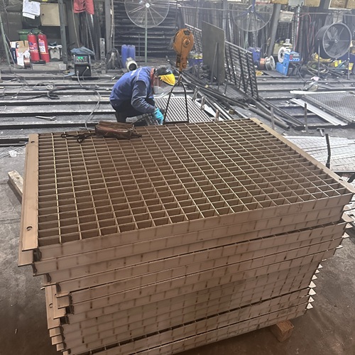 鋼格板選購5大易錯(cuò)點(diǎn)90%工程人都中招